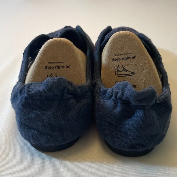 Cloudwalker Shoes 8 W Wide Blue Crochet Lace Slip On Sneaker Cushioned Flats - Picture 3 of 5